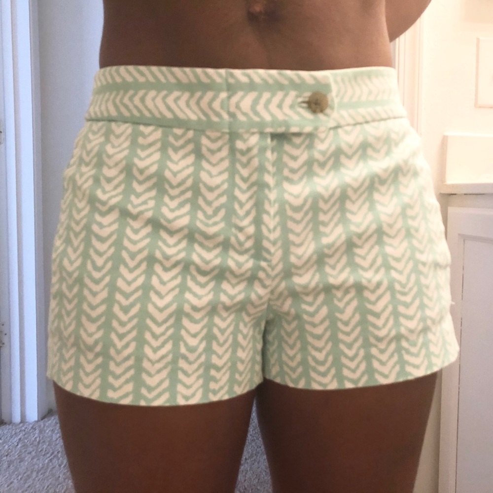 J. Crew Women’s Stretch Shorts Size: 2